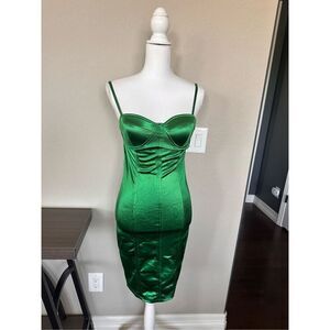Absolutely Love ❤️ It! Silky bright green cup bustier mini dress size M